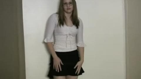 Video White Wife Interracial Amy - Timida Amy excita-se antes de transar - BoaFoda.com